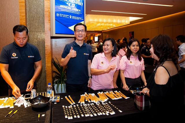 event photography singapore, suntec city, flashpixs, cloud token walllet 4.0