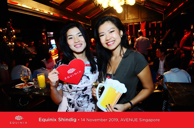 live photography singapore, instant photography singapore, photobooth singapore, party props, The Avenue Marina Bay Sands