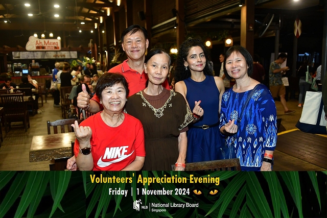 Live photography singapore, instant photography singapore, instant prints, photo booth, roaming photography, roving photography