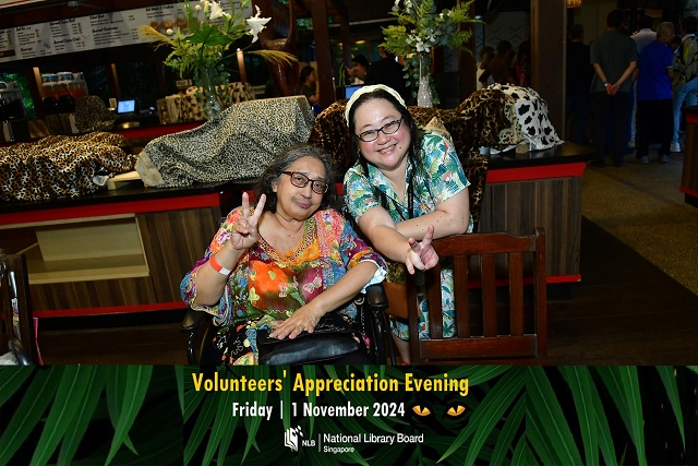 Live photography singapore, instant photography singapore, instant prints, photo booth, roaming photography, roving photography